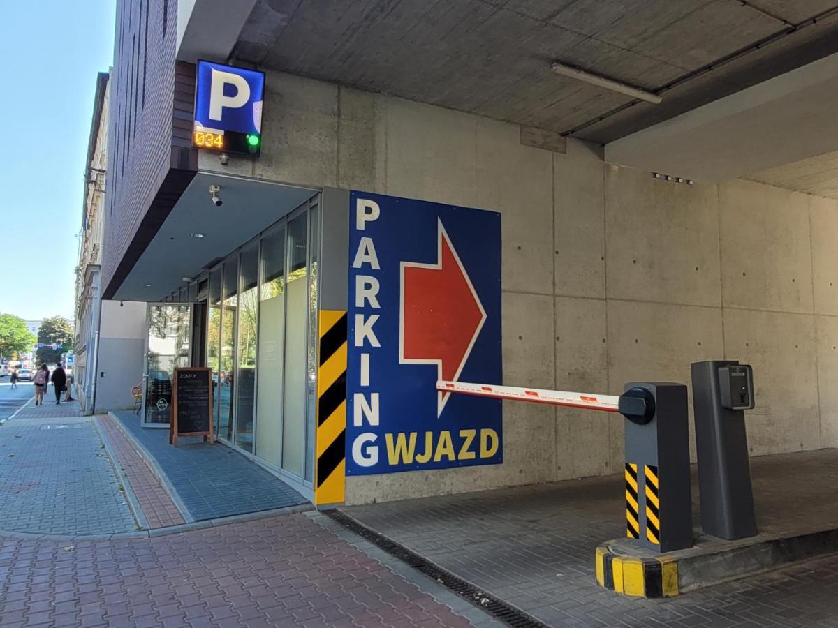 Apartament Gliwice Centrum Dunikowskiego Z Garazem Exteriér fotografie